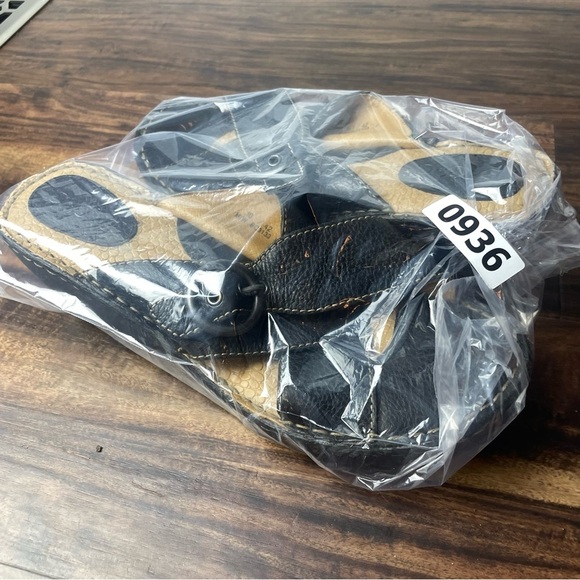 BOC Size 10M Black Pebbled Leather Buckled Slip On Mules Shoes BC 3133 - Picture 12 of 12